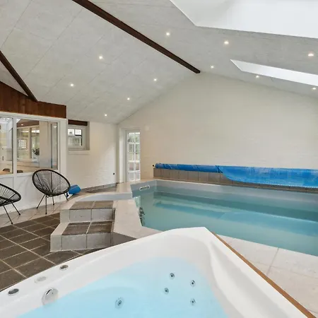 Gorgeous In With Indoor Swimming Pool *