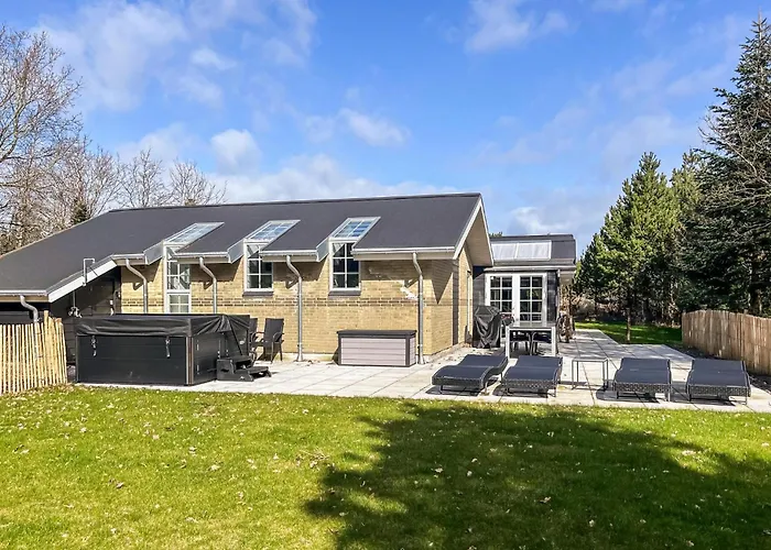 Dom wakacyjny Beautiful In With Sauna Blåvand