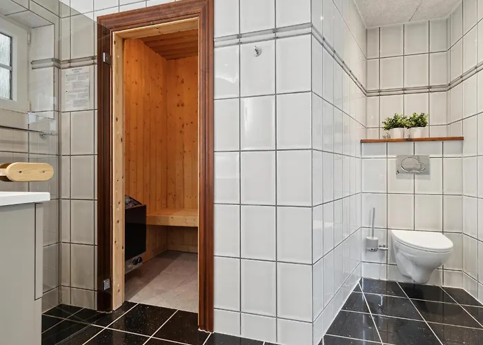 Dom wakacyjny Beautiful In With Sauna