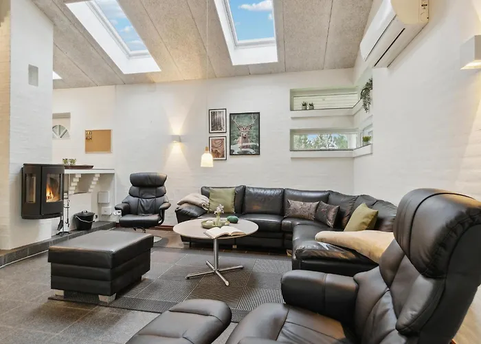 Dom wakacyjny Beautiful In With Sauna